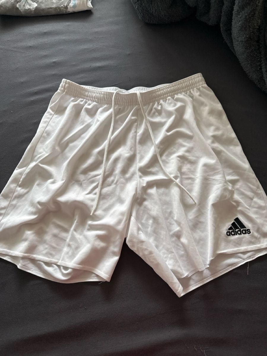 Pantaloni: kurze adidas hose weiss – Usato da Rudolfstetten venduto da sea_5pw7