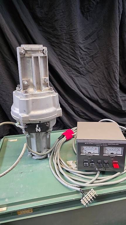 Yaesu Radiocomunicazione: Rotor mit Steuergerät KR-5400A – Usato da Oberglatt ZH venduto da 678411