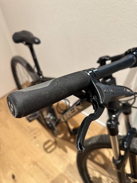 Vélos: Trek Fahrrad Marlin 6 – D'occasion à Rothrist par kul_gj8y 3