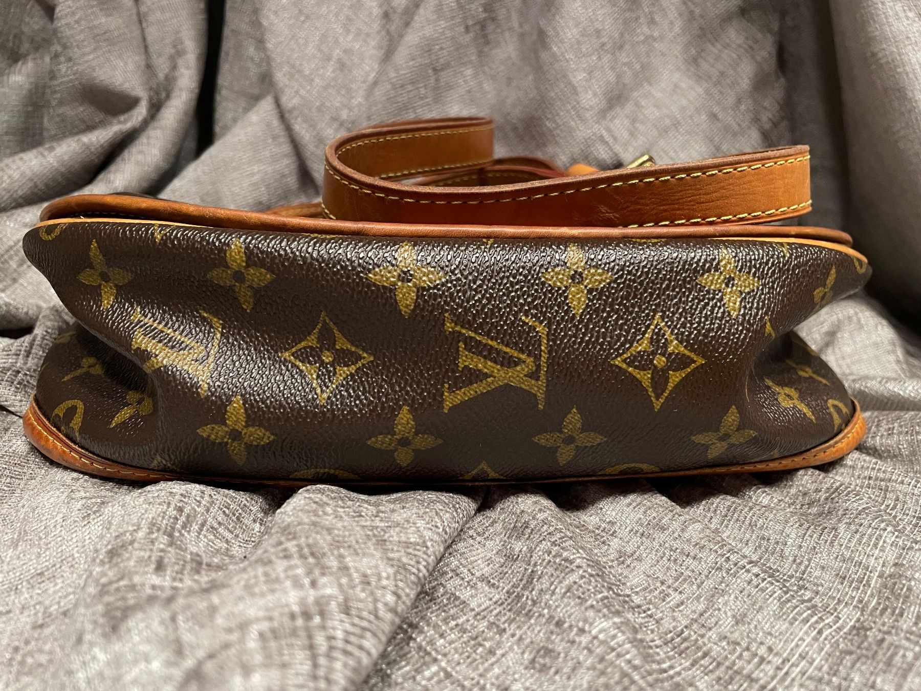 Louis Vuitton Taschen für Damen: ✨ Ab CHF 1.- 🍀 Louis Vuitton Pochette – Gebraucht aus Hittnau von  2
