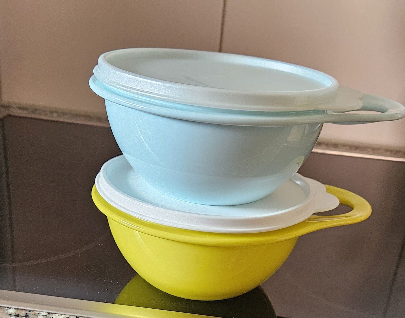 Tupperware Recipients et similaires: 600ml Schüsseli m Henkel – Neuf avec emballage d'origine à Hasle b. Burgdorf par buddle32