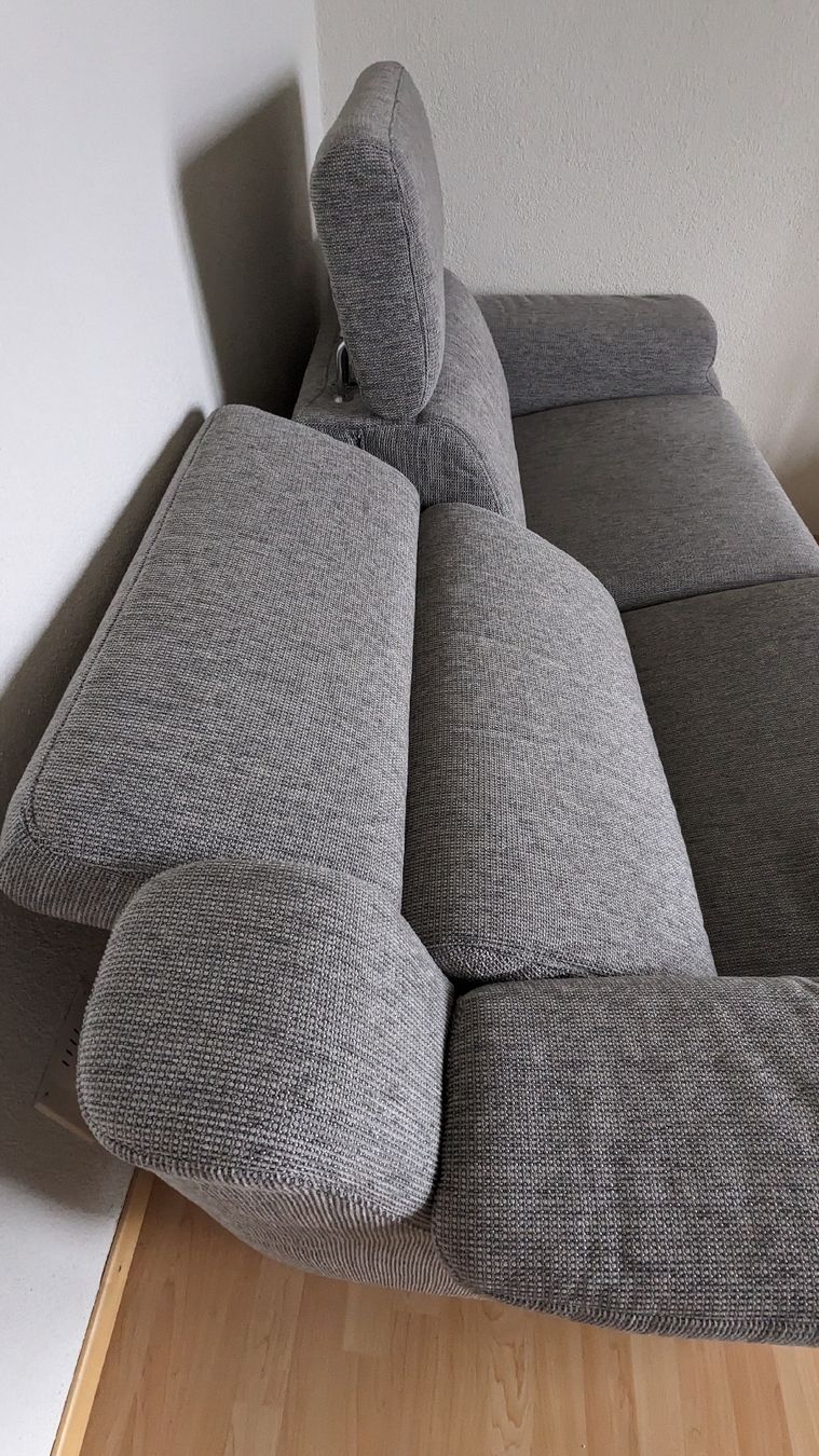 Divani: Elektrisches 2er Sofa – Usato da Romanshorn venduto da chaanem 4