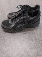 New Balance 740 low, Schwarz, Grösse 45.5