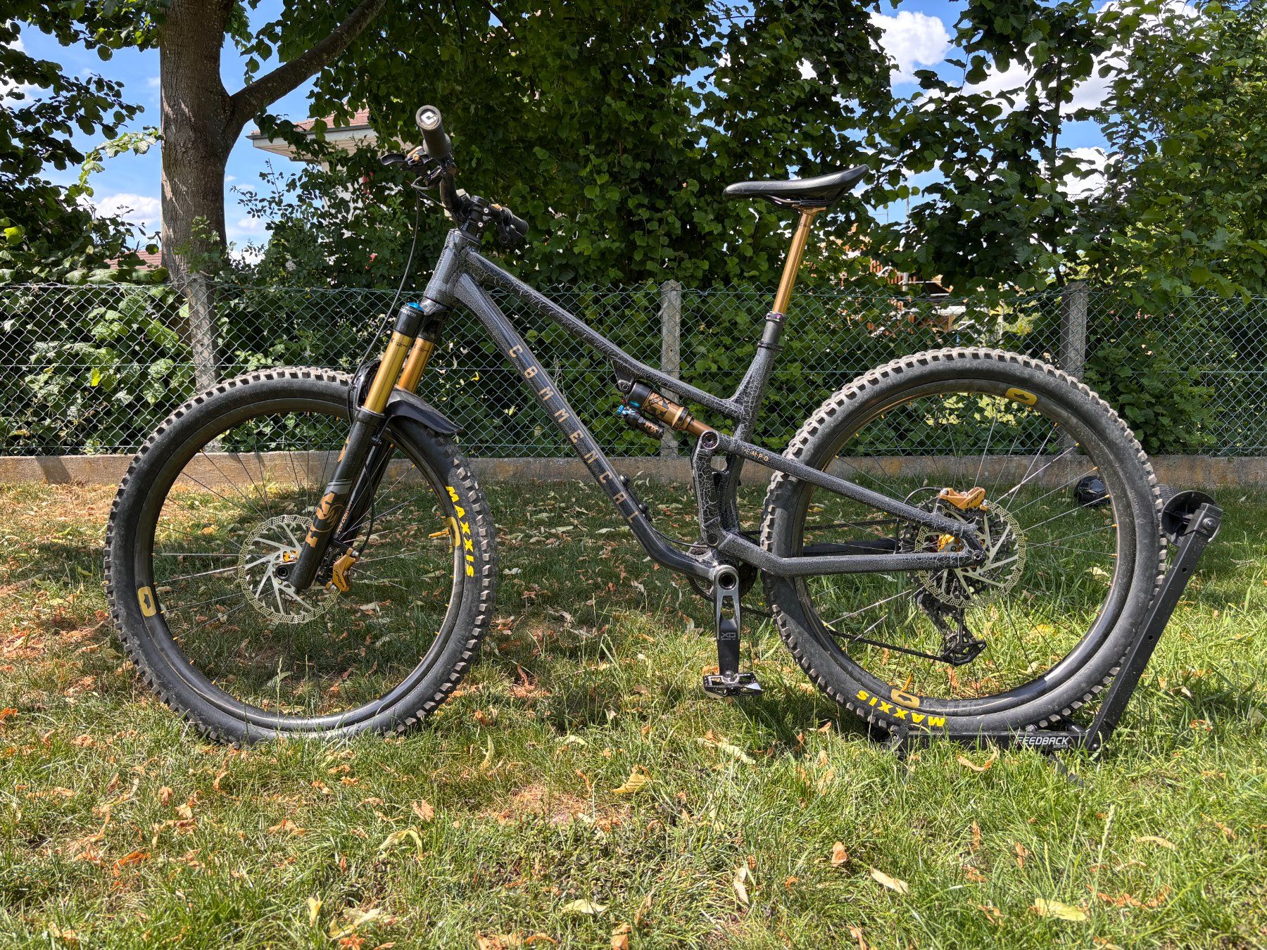Commencal Velos: COMMENCAL T.E.M.P.O. T-TYPE CRACKLED BLACK 2024 – Gebraucht aus Wichtrach von SAMeyer00 1