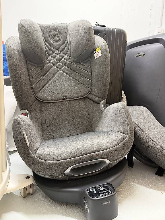Cybex Seggiolini per auto: Kindersitz Cybex Anoris T i-Size – Usato da Ennetbürgen venduto da Jvek 1