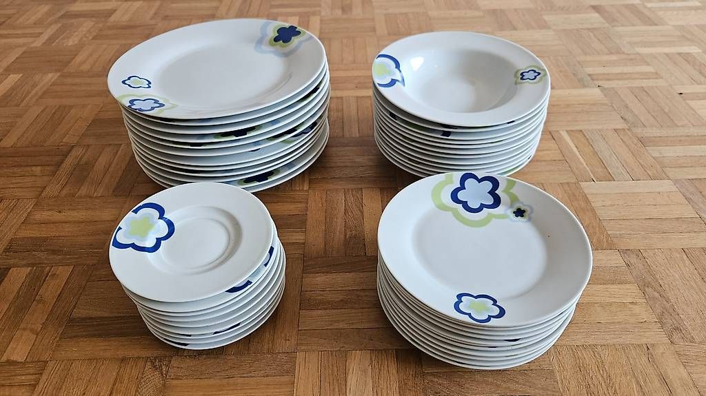 Services de table: Teller Set – D'occasion à Spiegel b. Bern par JeromeG9