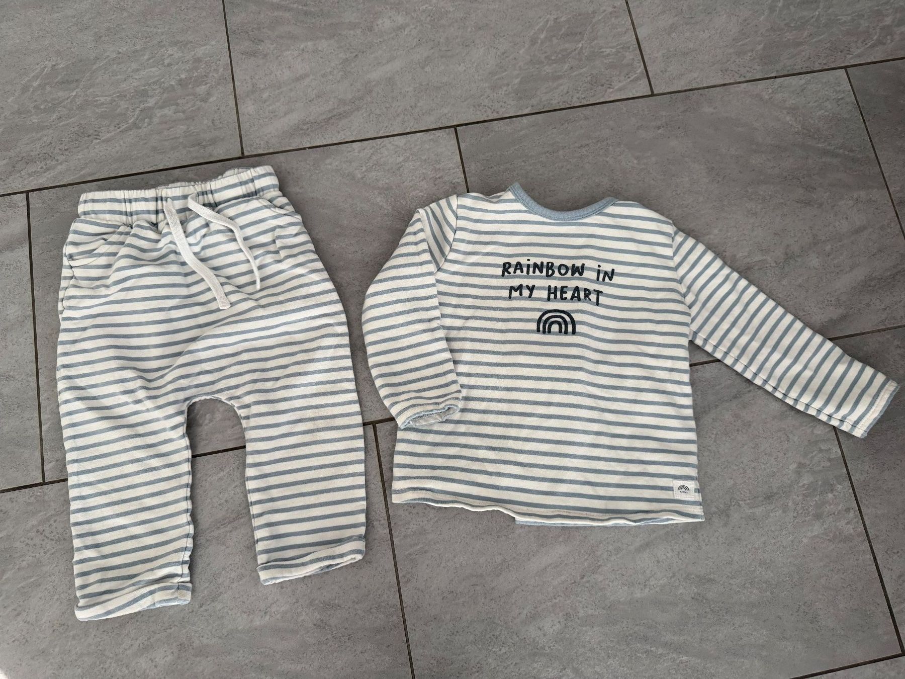 La Redoute Maglioni & Felpe: Set - Pullover und Hose - Grösse 86 - La Redoute – Usato da Bülach venduto da Loredana13