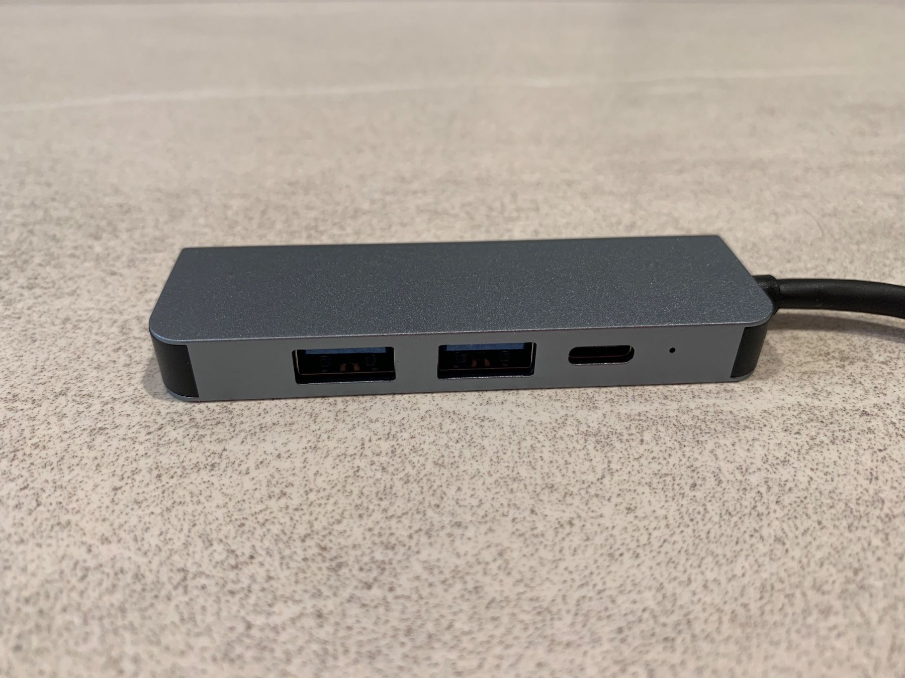 Laufwerke & Adapter: Adapter 4 in 1 USB-C auf HDMI, USB A, USB C – Neu und originalverpackt aus Aarburg von 2..0 3