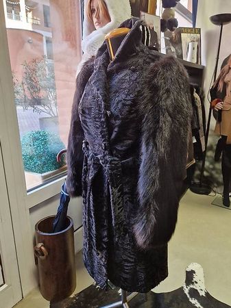 Cappotto da donna in pelliccia - misure nel testo