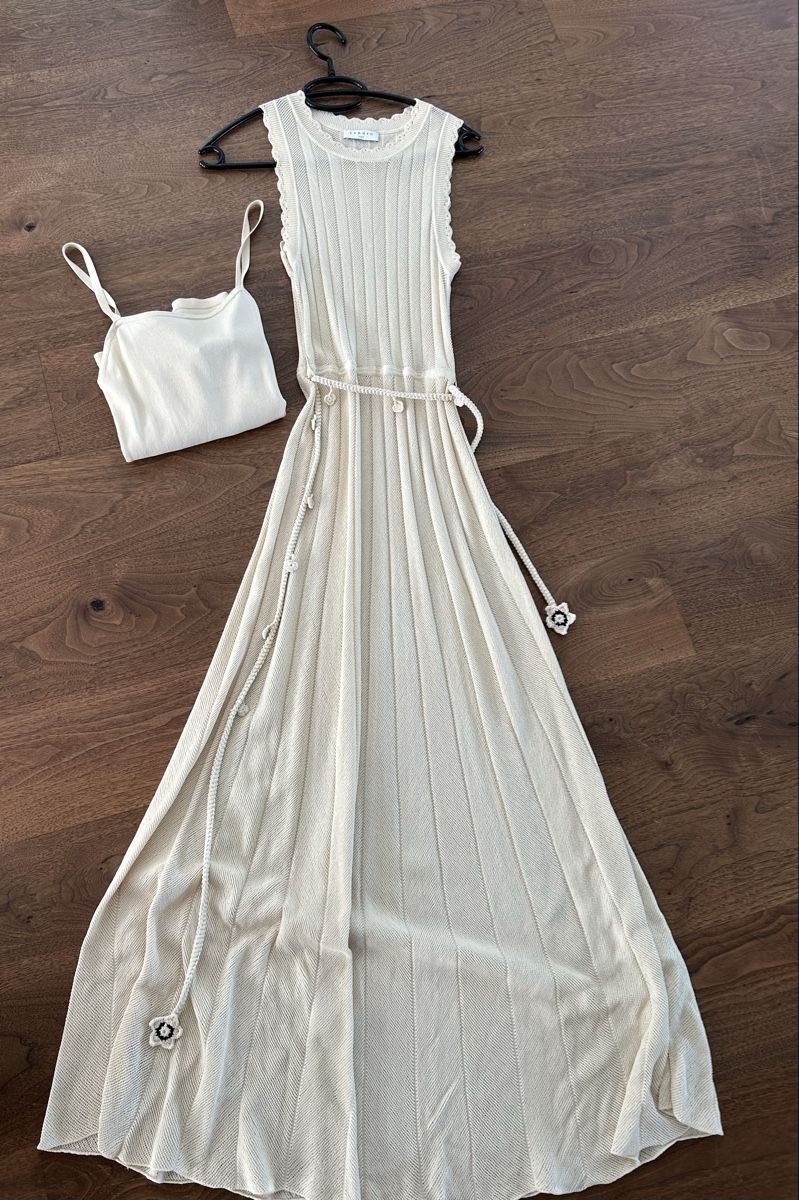 Sandro Kleider: Kleid von Sandro, Grösse 34 – Gebraucht aus Muntelier von cyrillus01 1