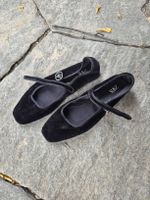 Zara Black Velvet Mary Janes - Size 36- Great Condition!