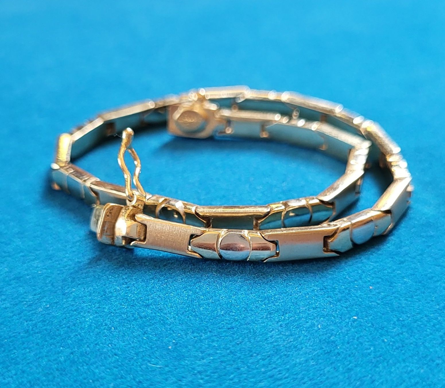 Bracciali & Braccialetti: Gold 585 Massiv Armband – Usato da Wald ZH venduto da Aniade