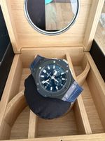 Montre Hublot Big Bang chronographe bleu etat neuf