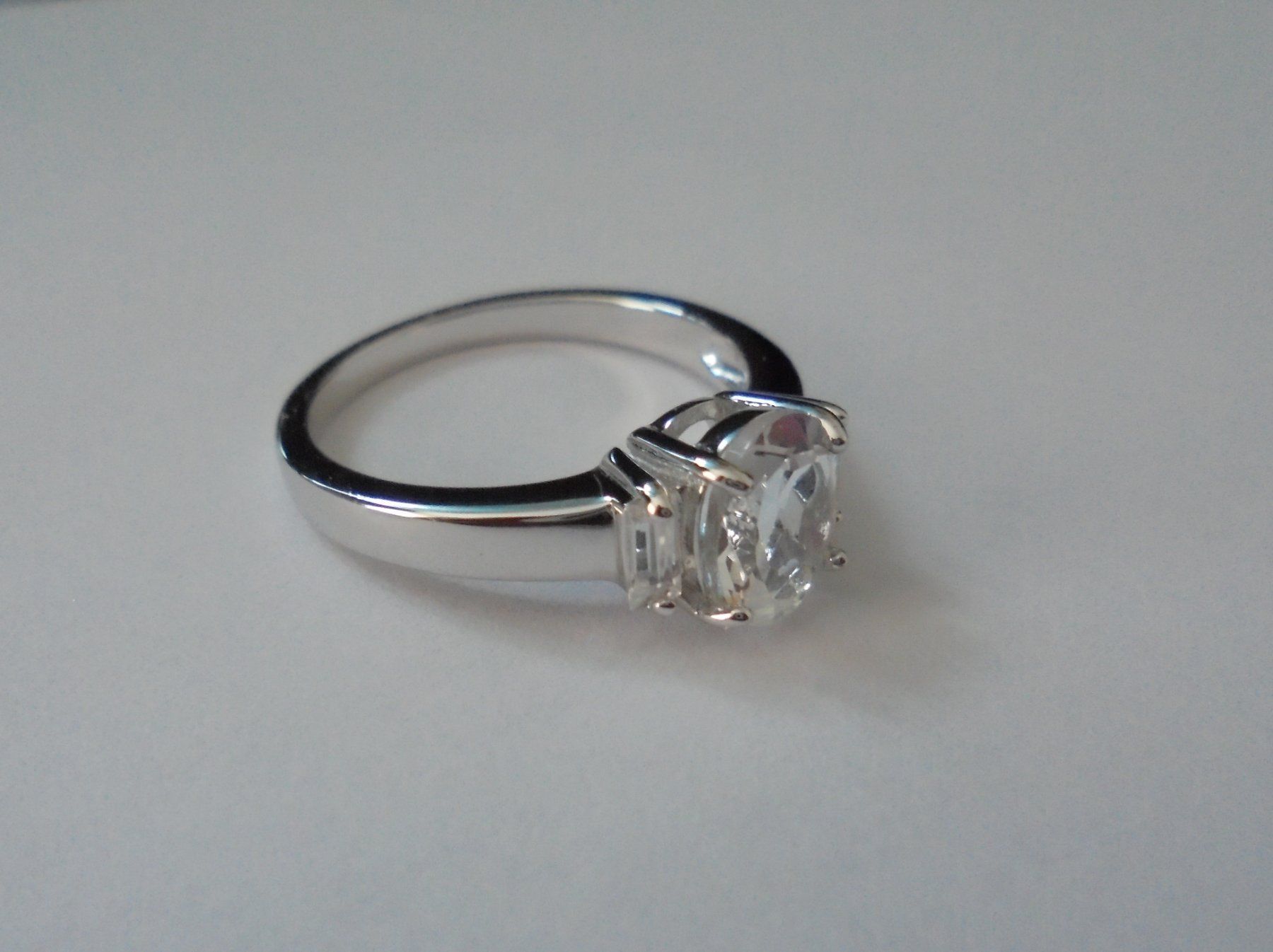 Ringe: Echtschmuck: Silberring Weisser Topas 18/56 – Neu (gemäss Beschreibung) aus Zuchwil von maumauchi 2