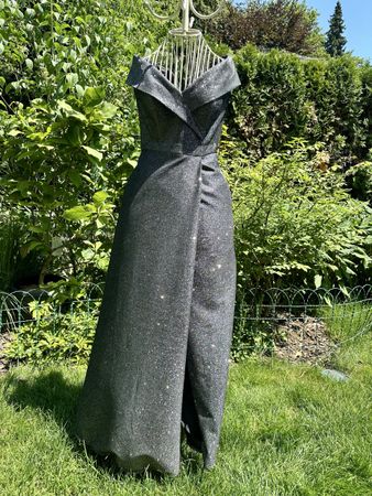 Abendkleid silber glitzernd mit Schlitz und Seitentaschen