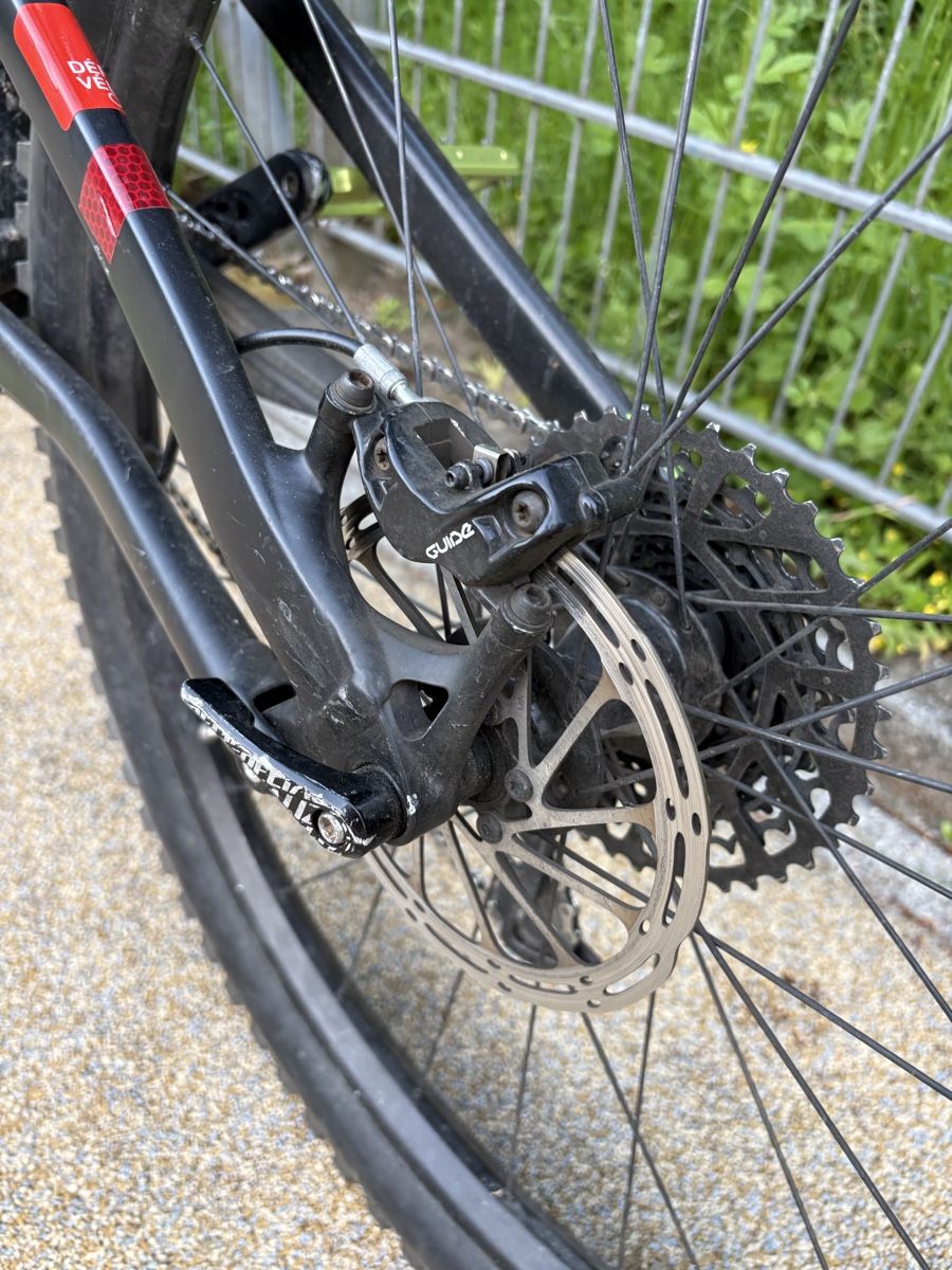 Specialized Biciclette: Specialized 2016 Carbon M – Usato da Luzern venduto da ele_v75f 2