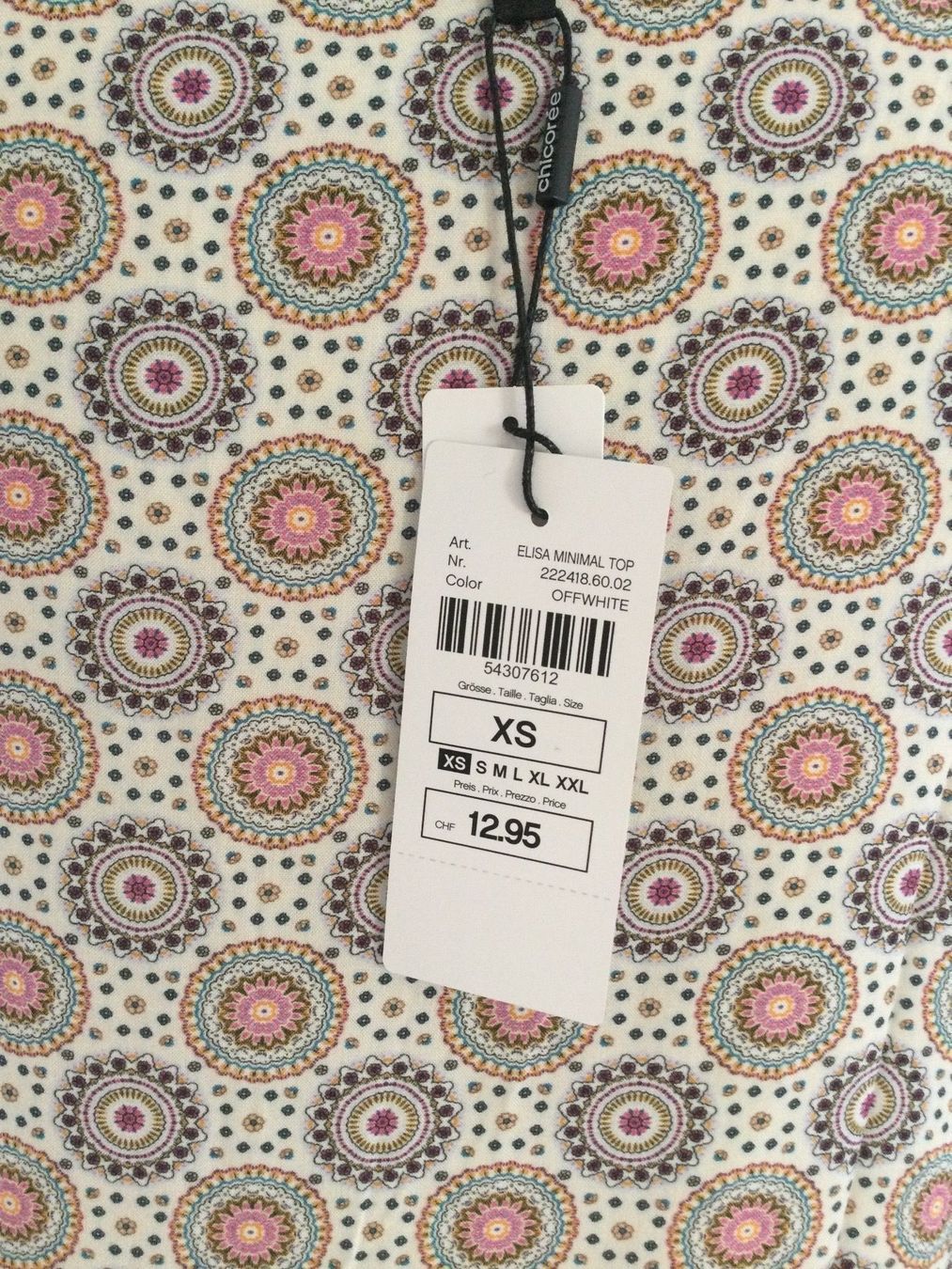 Top: Top motifs mandala fleurs NEUF – Nuovo e nell'imballaggio originale da Agiez venduto da chouchanelle 4