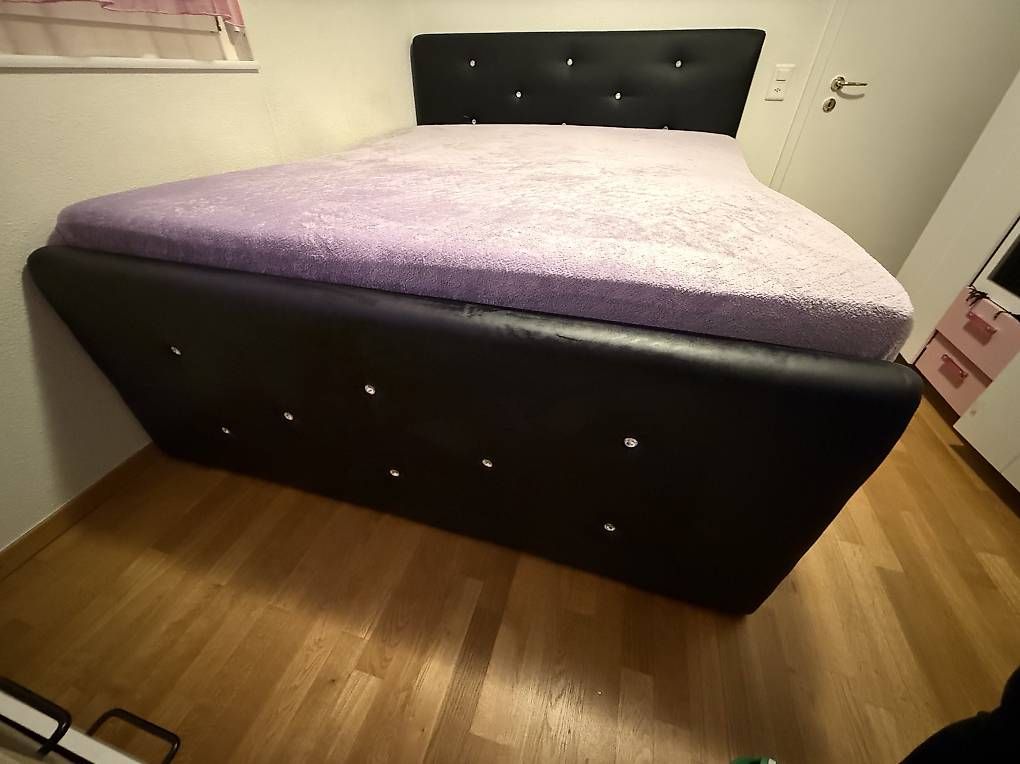 Letti: Boxspringbett mit neuen Matratzen – Usato da Vaduz venduto da mausilein22 2