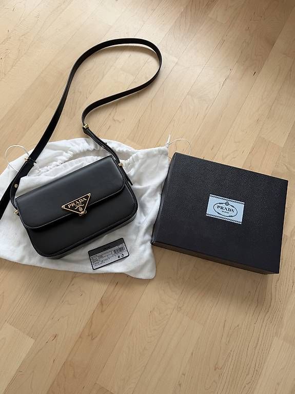 Prada Taschen für Damen: Prada Tasche Neu - Full Set, Rechnung vorhanden – Neu (gemäss Beschreibung) aus Zug von mel_kyra 1