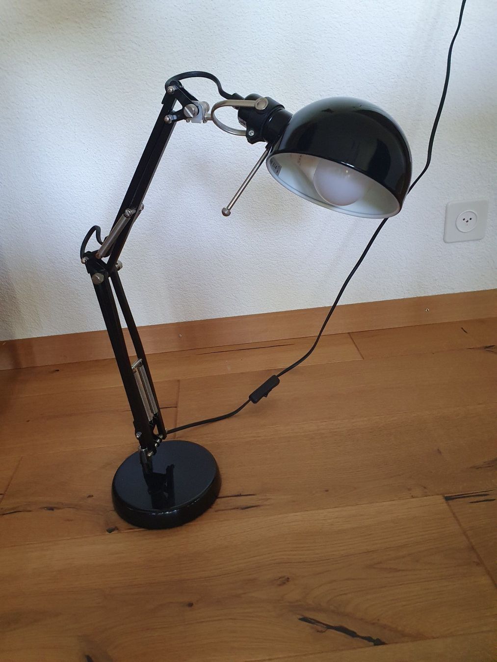 Ikea Lampade: Ikea Forsa Tischlampe schwarz – Usato da Zürich venduto da car_h899 2
