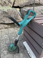 Bosch Elektro Rasentrimmer mit Faden