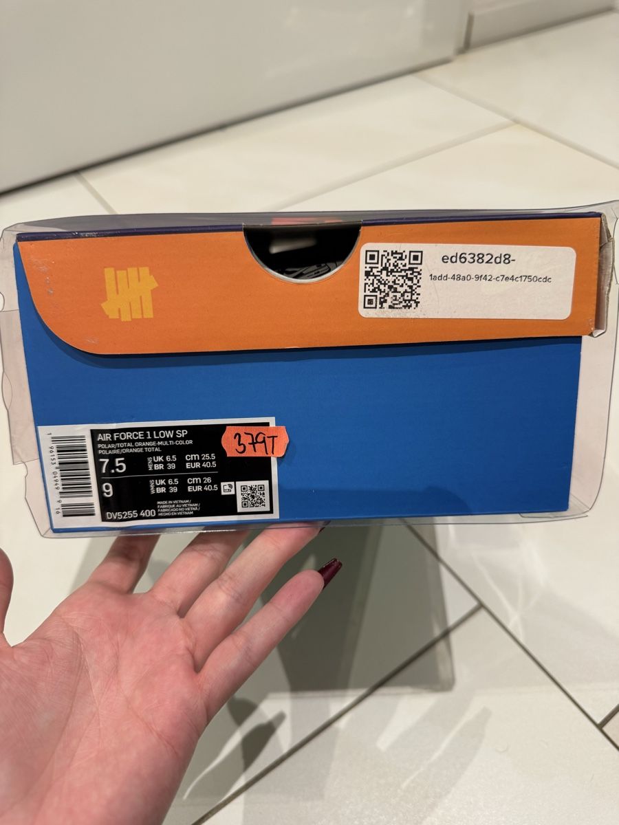 Nike Scarpe da uomo: Air force 1 – Nuovo (secondo la descrizione) da Boécourt venduto da kat_hj5y 9