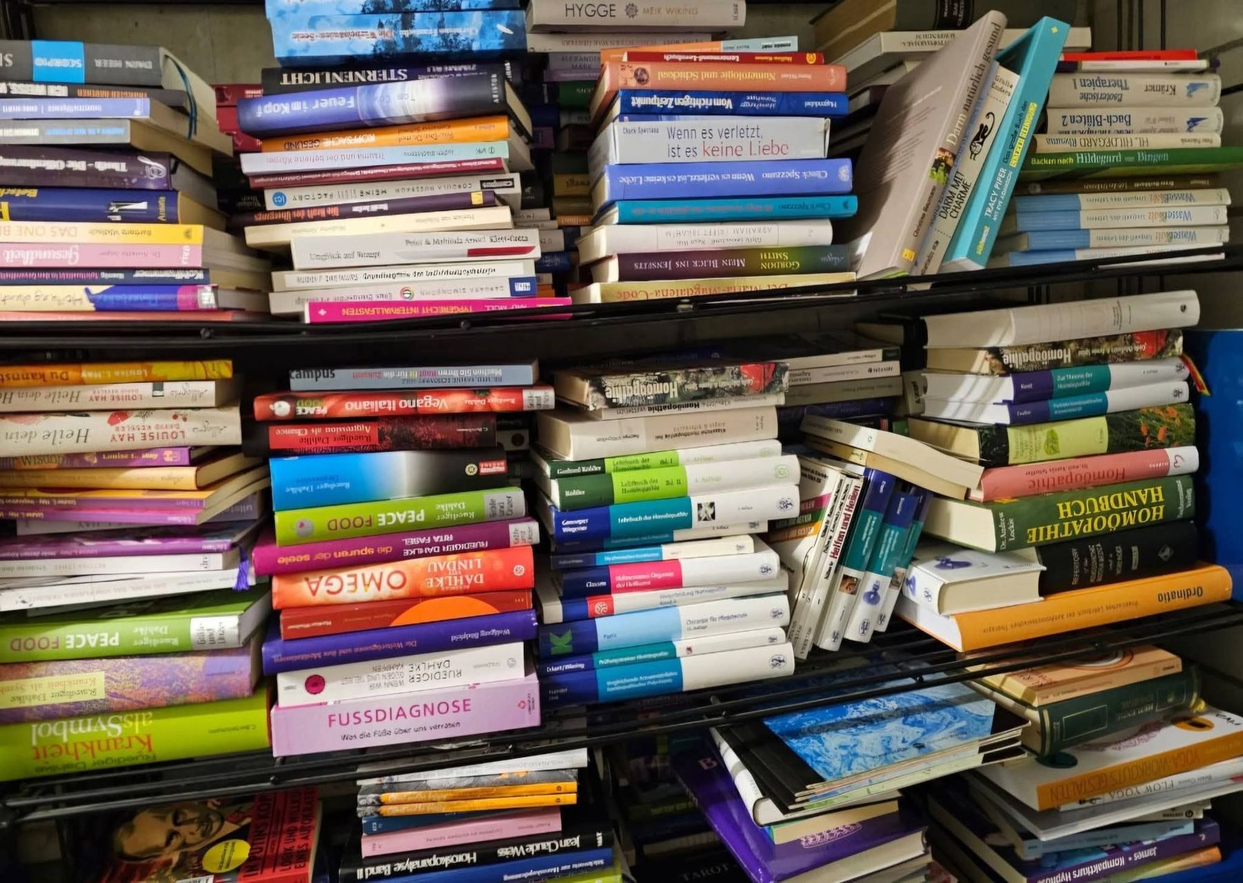 Bücher: Büchersammlung, 900 stk – Gebraucht aus Niederrohrdorf von Viktorius