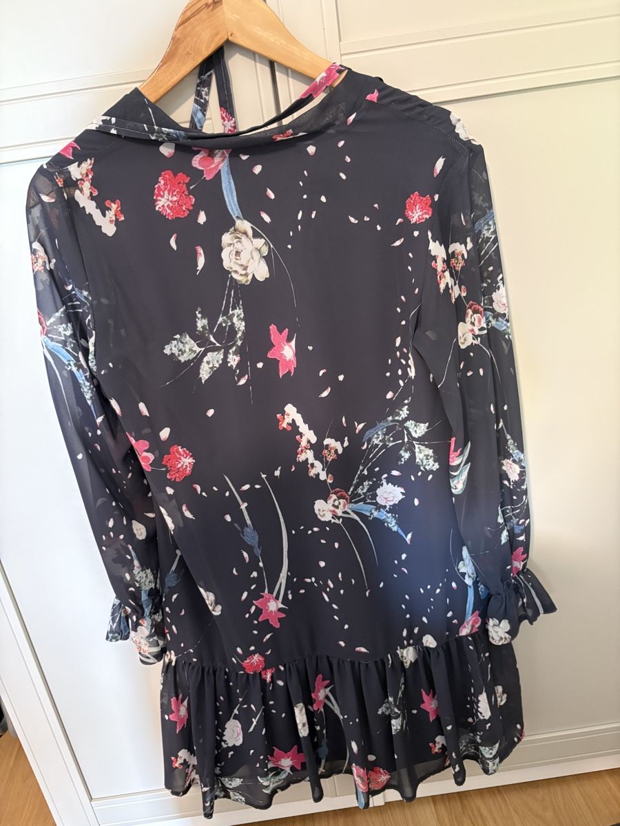 Vestiti: Beautiful dress with flowers – Usato da Rolle venduto da gos_2xy5 3
