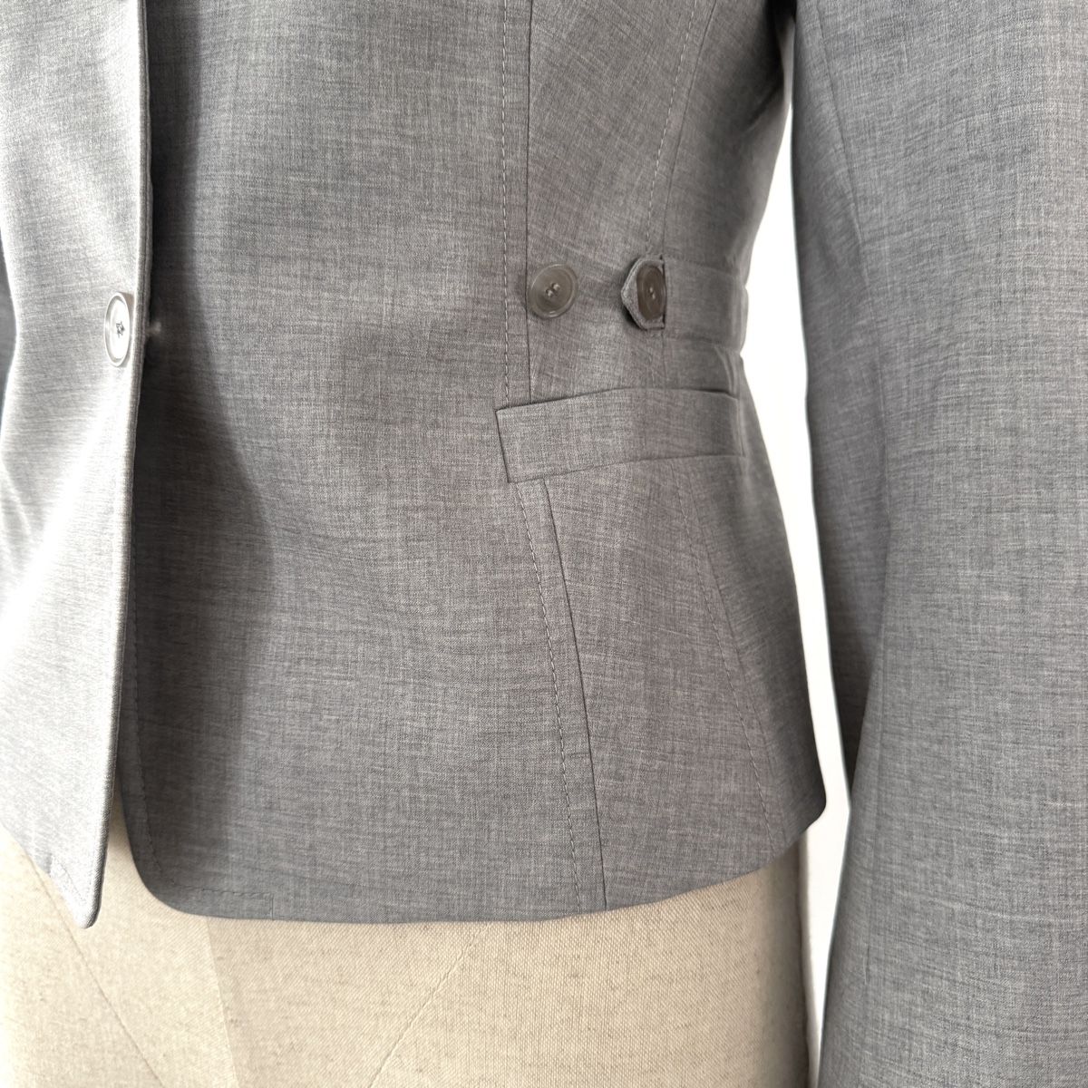 Akris Giacche: AKRIS Light Wool Jacket – Nuovo (secondo la descrizione) da Emmen venduto da Colette-Juliette 1