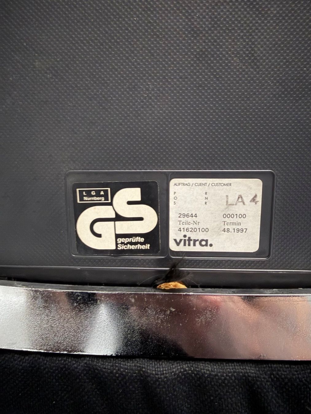 Vitra Stühle: Vitra Visavis Besucherstuhl 16 Stk. – Gebraucht aus Lyss von Lsu 3