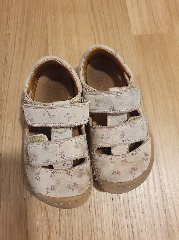 Froddo Scarpe per ragazze: Froddo Sandalen Gr.28 – Usato da Emmenbrücke venduto da Nil86
