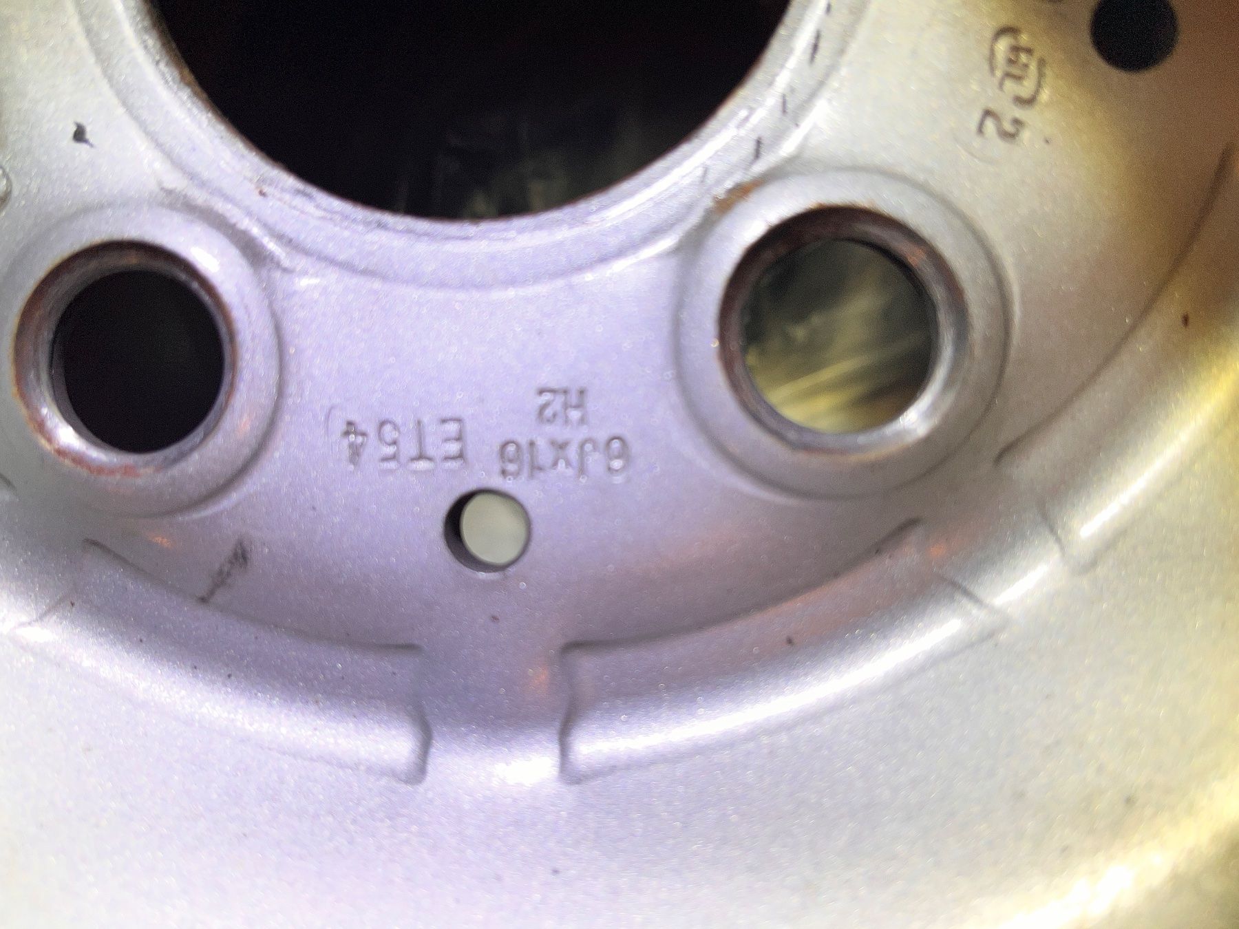 Pneumatici & Ruote complete: Winter VanContact 195/65 R16 C – Usato da Eglisau venduto da eglisau1 6