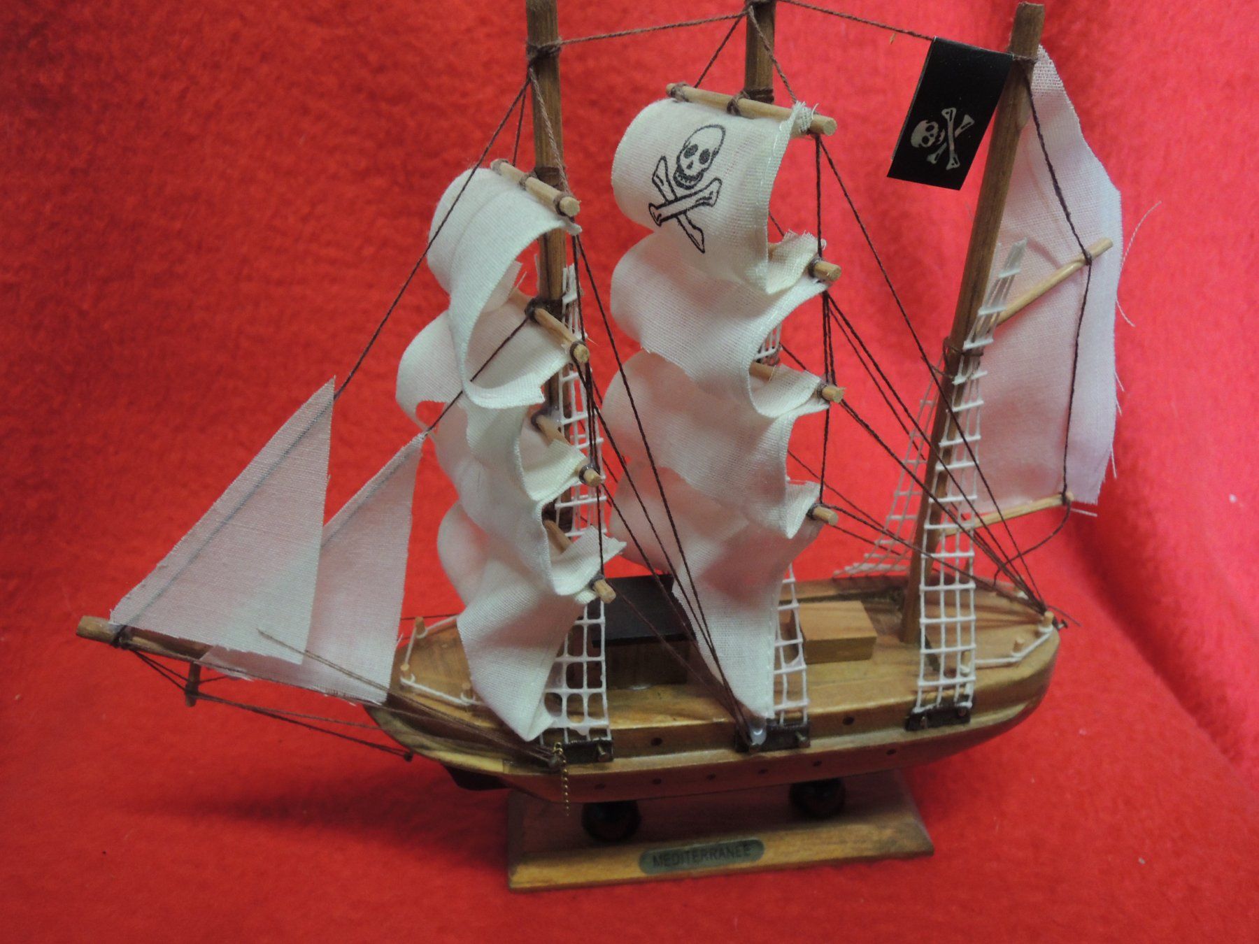 Kit di modellismo & Modellini statici: Modell eines Segelschiffes "Mediterranée" 23cm lang – Usato da Uznach venduto da rut_xrx5 4