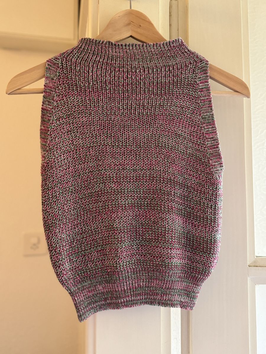 Gilet & Giacche senza maniche: Hand-knitted sleeveless top for summer, size S, unique. – Nuovo (secondo la descrizione) da Zürich venduto da olalinda