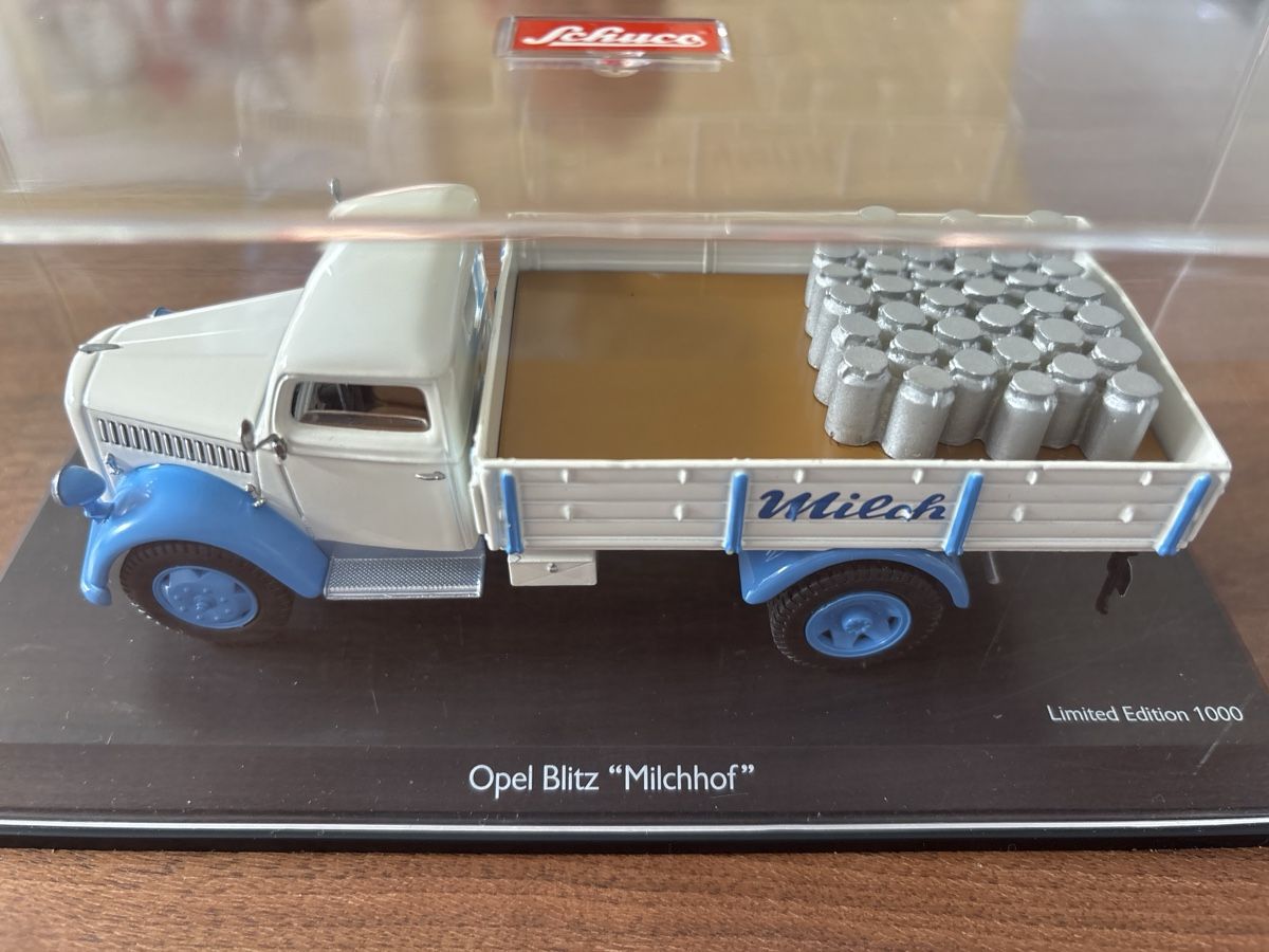 Schuco Modellini d'auto: Schuco Model- Opel Blitz Milchhof Massstab 1:43 – Nuovo (secondo la descrizione) da Schwyz venduto da Trofana