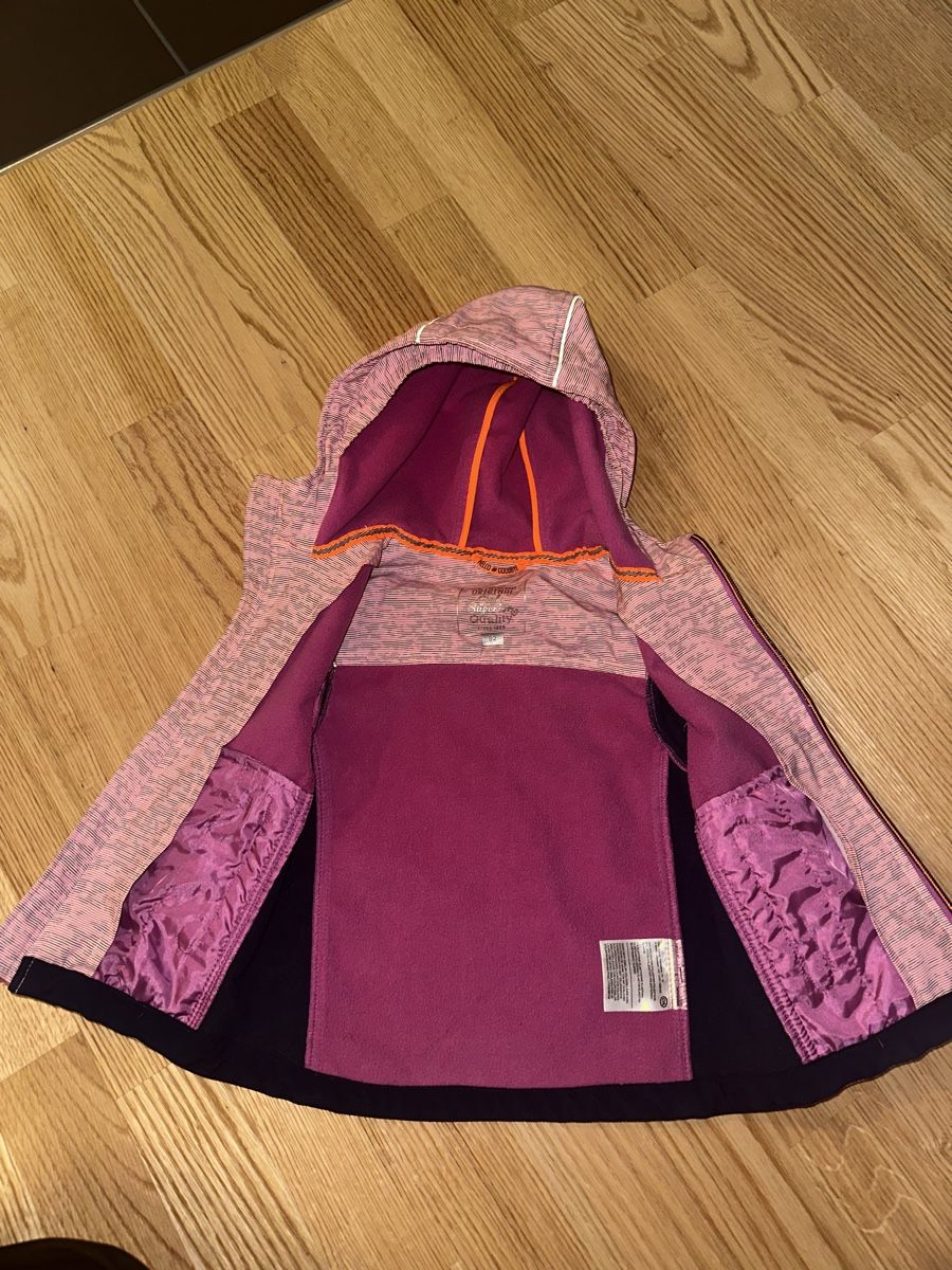 C&A Giacche & Cappotti: Softsheljacke Grösse 92 mit Reflektoren – Usato da Zürich venduto da Essences 2