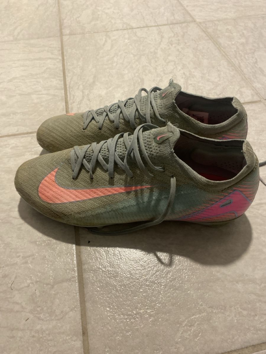 Scarpe da uomo: Fussballschuhe Gr. 44 – Usato da Wangen b. Olten venduto da janfon 1
