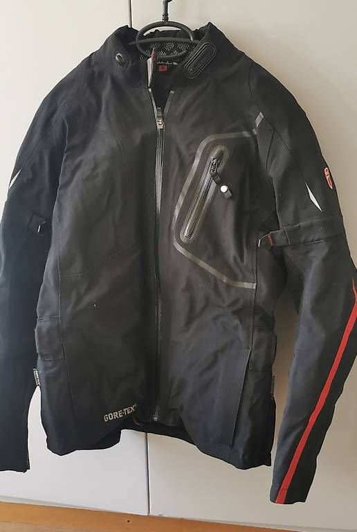 Giacche: giacca ducati goretex – Usato da Lostallo venduto da Berenike