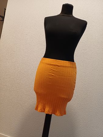 Rock orange Grösse 36 neuwertig