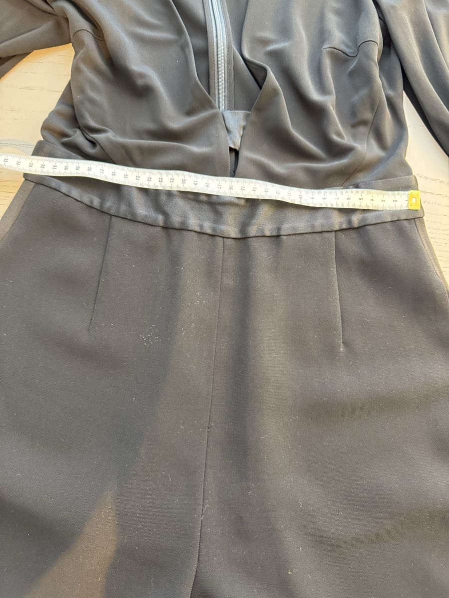 Diane von Furstenberg Jumpsuits: Elegant Black Jumpsuit by DVF Size 6 – Gebraucht aus Hurden von rac_wyf8 6