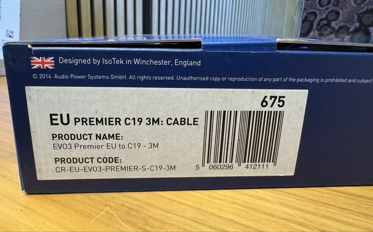 Isotek Cavi: Netzkabel IsoTek EV03 Premier C19 3 Meter neu – Nuovo e nell'imballaggio originale da Ebertswil venduto da audivero 3