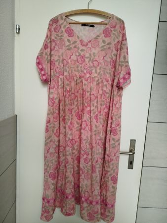 Liebliches Sommerkleid von Gudrun Sjöden XL