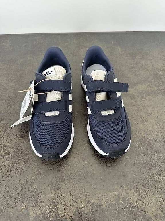 Adidas Scarpe da uomo: Adidas  Run Turnschuh Gr. 34 orgiginalverpackt – Usato da Wilen (Sarnen) venduto da mel_h6nv