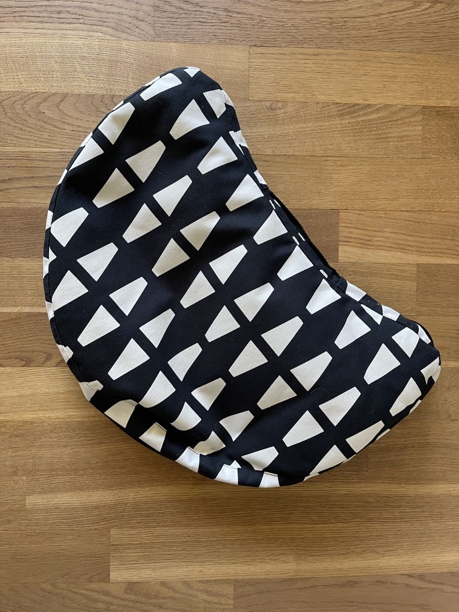 Ikea Supporti a parete: IKEA ÖJULF Laptophalter, 52x38 cm – Usato da Zürich venduto da Xeranon0 1