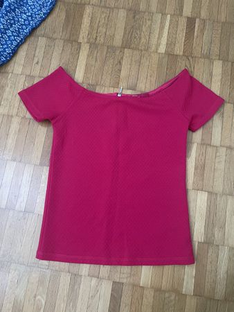 Hot pink off-shoulder top from Bershka