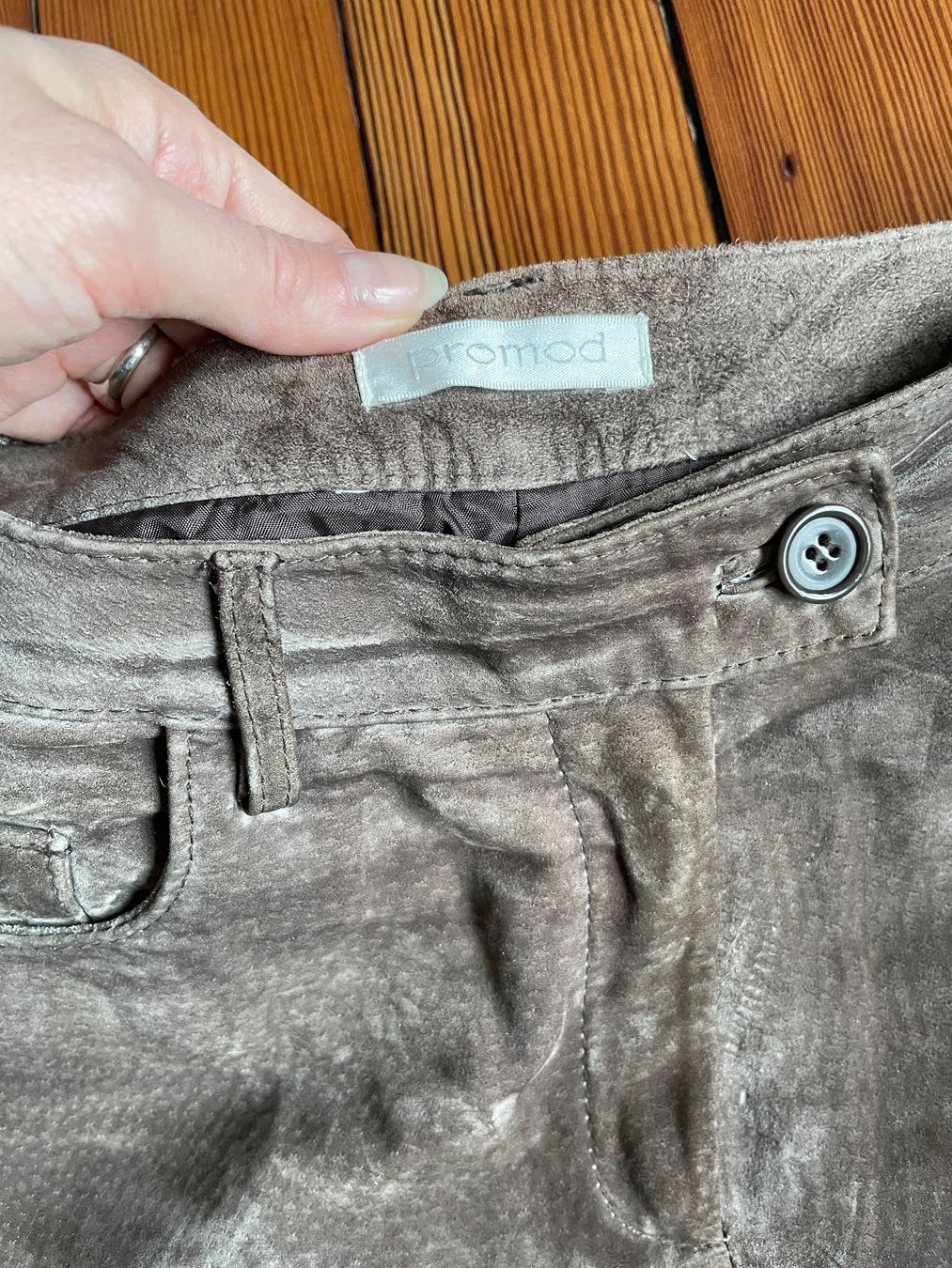 Pantaloni: Vintege Suede leather 00s pants – Usato da Zürich venduto da lulu_c 4