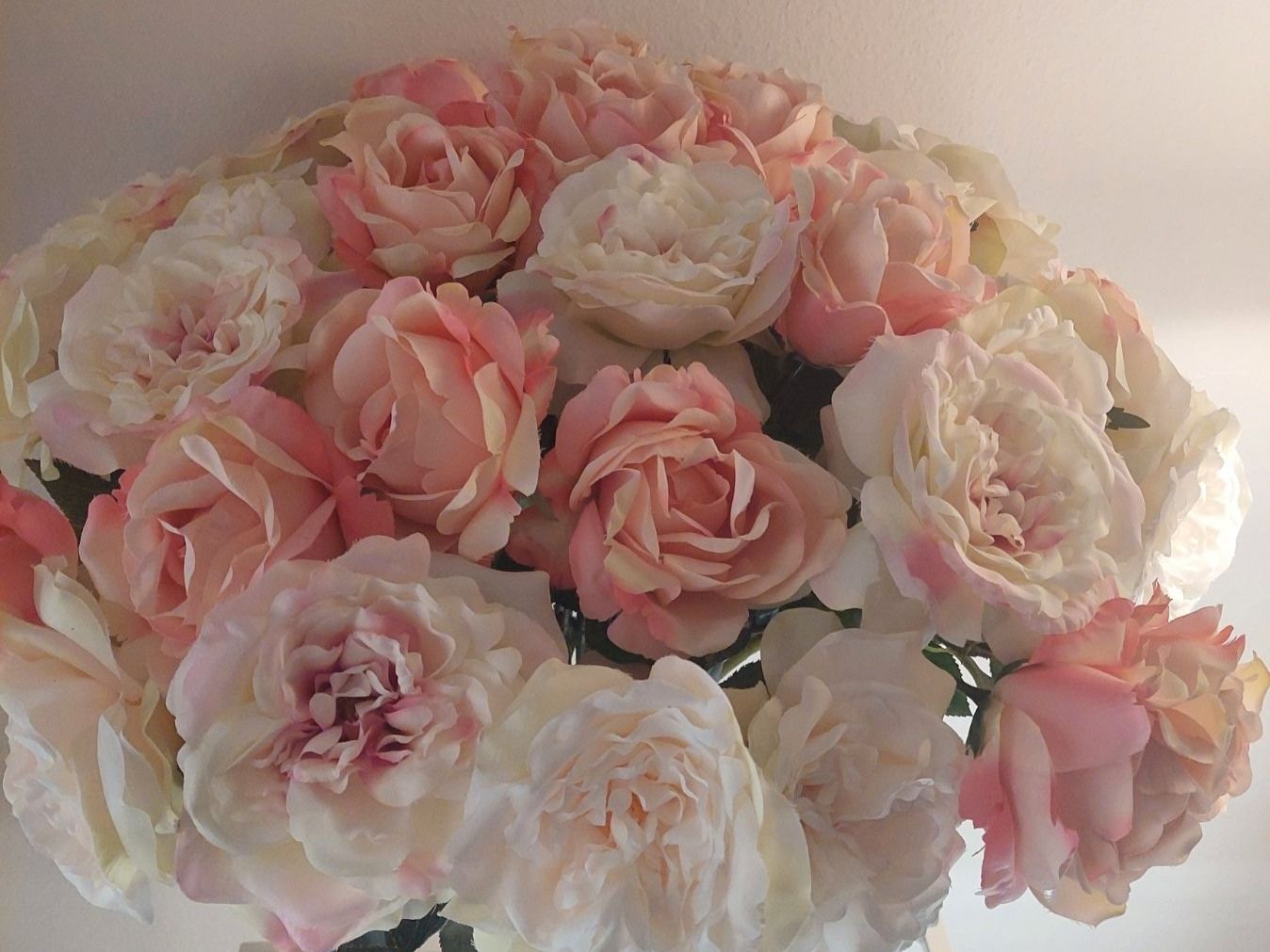 Coop Tutte le decorazioni: Grosse Textilrosen (Twint: ja) – Usato da Ostermundigen venduto da BagsAndMore 3