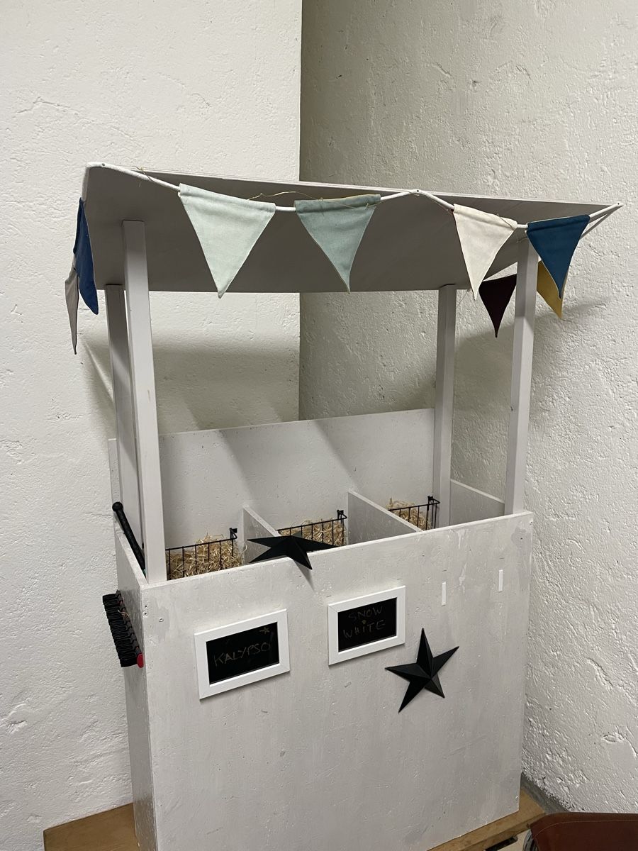 Giocattoli: Hobby Horse Stall – Usato da Seon venduto da Wake33