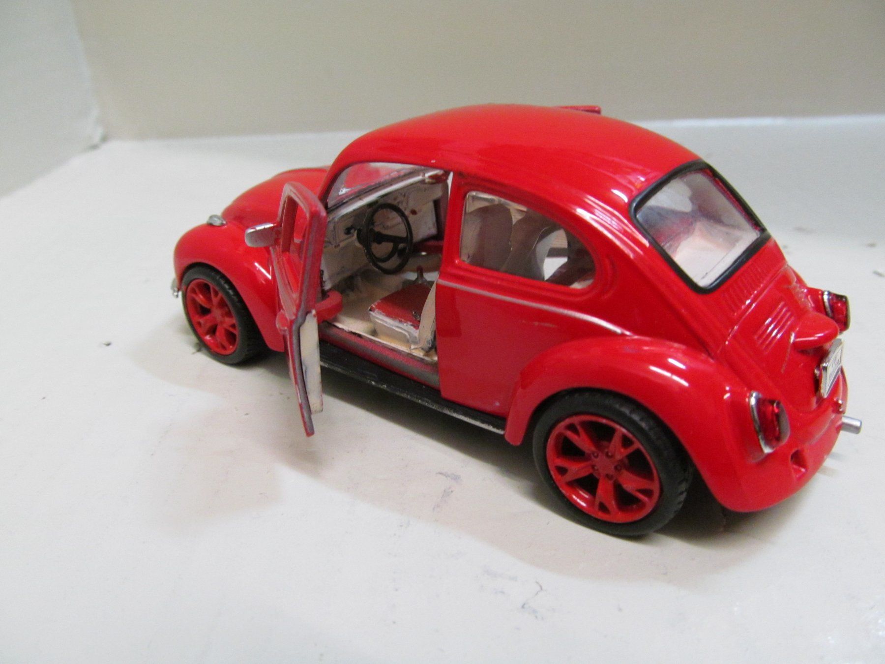 Welly Modellini d'auto: VW BEETLE  WELLY – Usato da Grueningen venduto da malamut56 3