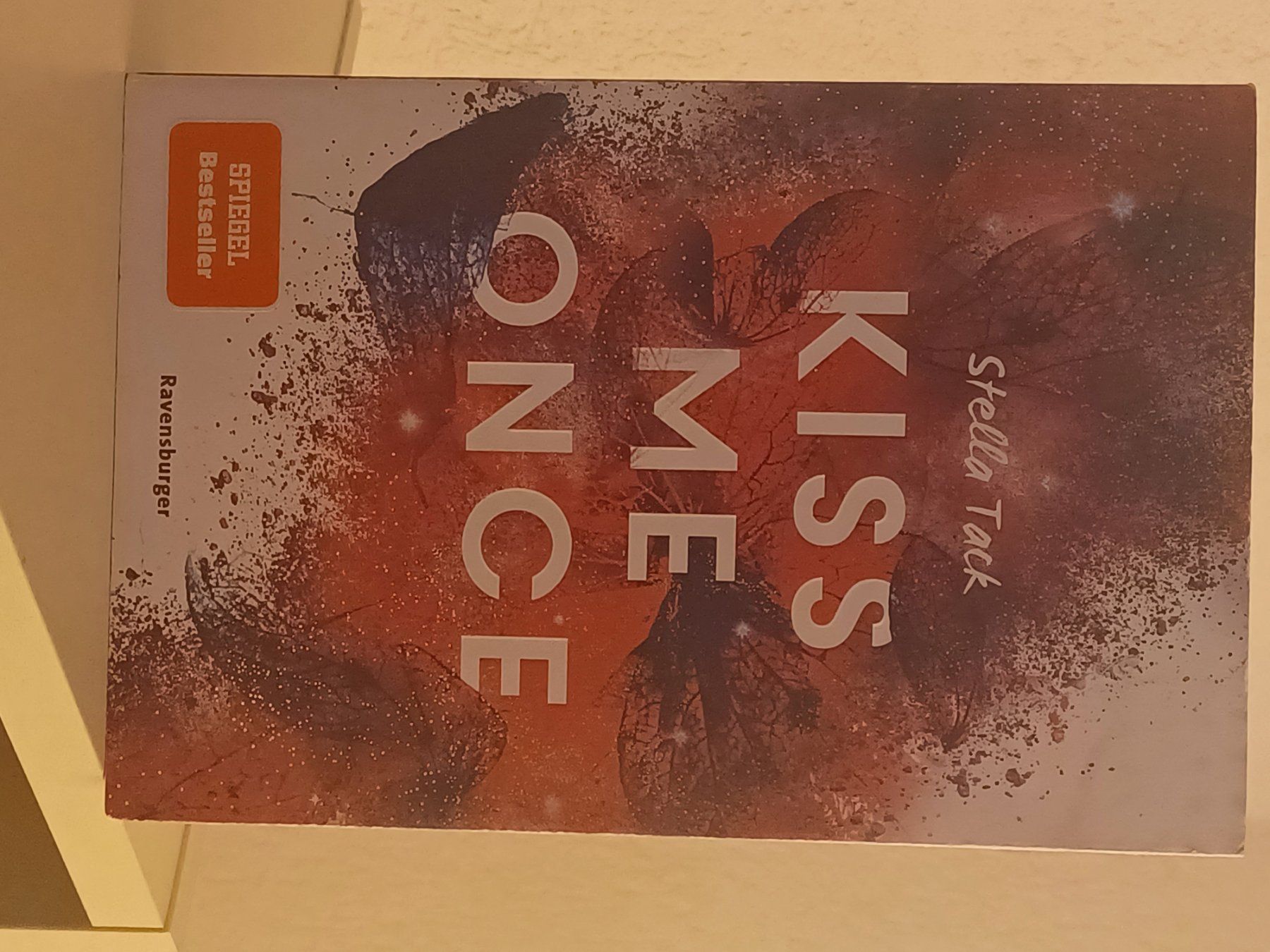 Libri: Kiss Me once – Nuovo (secondo la descrizione) da Birr venduto da Andavil